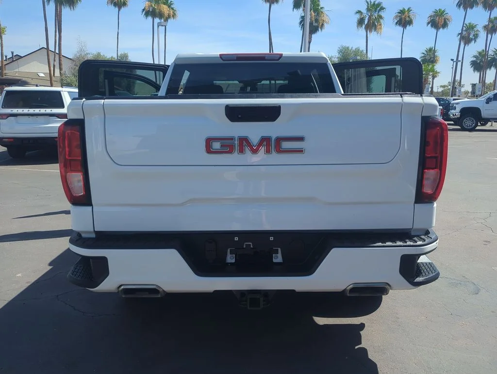 Used 2023 White GMC Elevation image 27