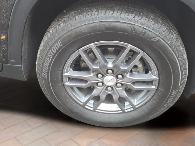 2025 GMC Acadia Elevation - Photo 4