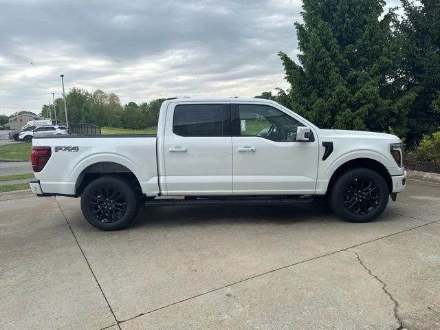 New 2026 Oxford White Ford Lariat® image 36