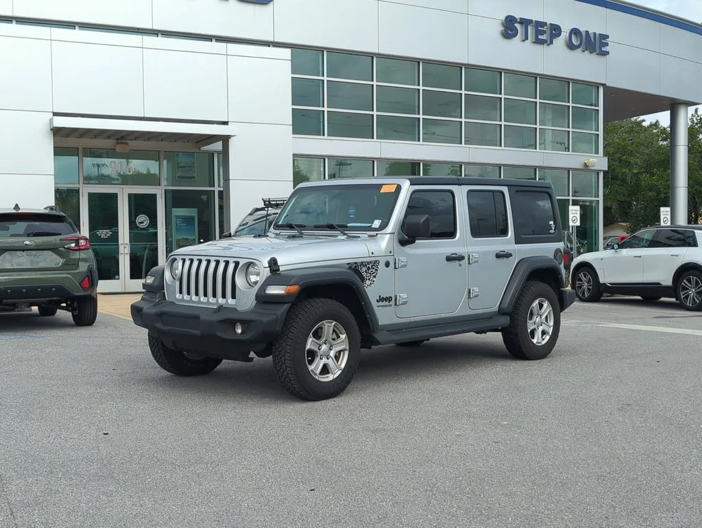 2022 Jeep Wrangler Sport S's photo