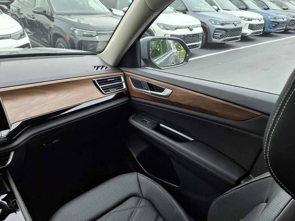 New 2026 Pure Gray Volkswagen 2.0T SE w/Technology image 27