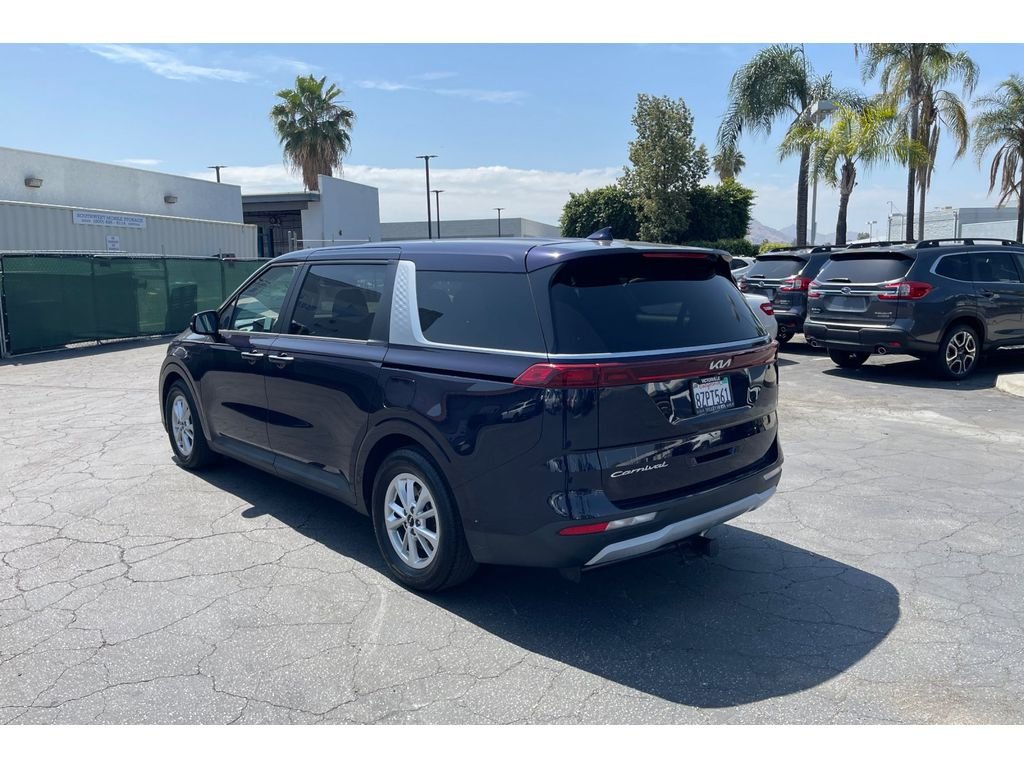 Used 2022 DEEP CHROMA BLUE Kia LXS image 3