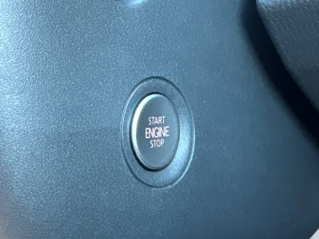 Certified Used 2023  Volkswagen Pro S image 43