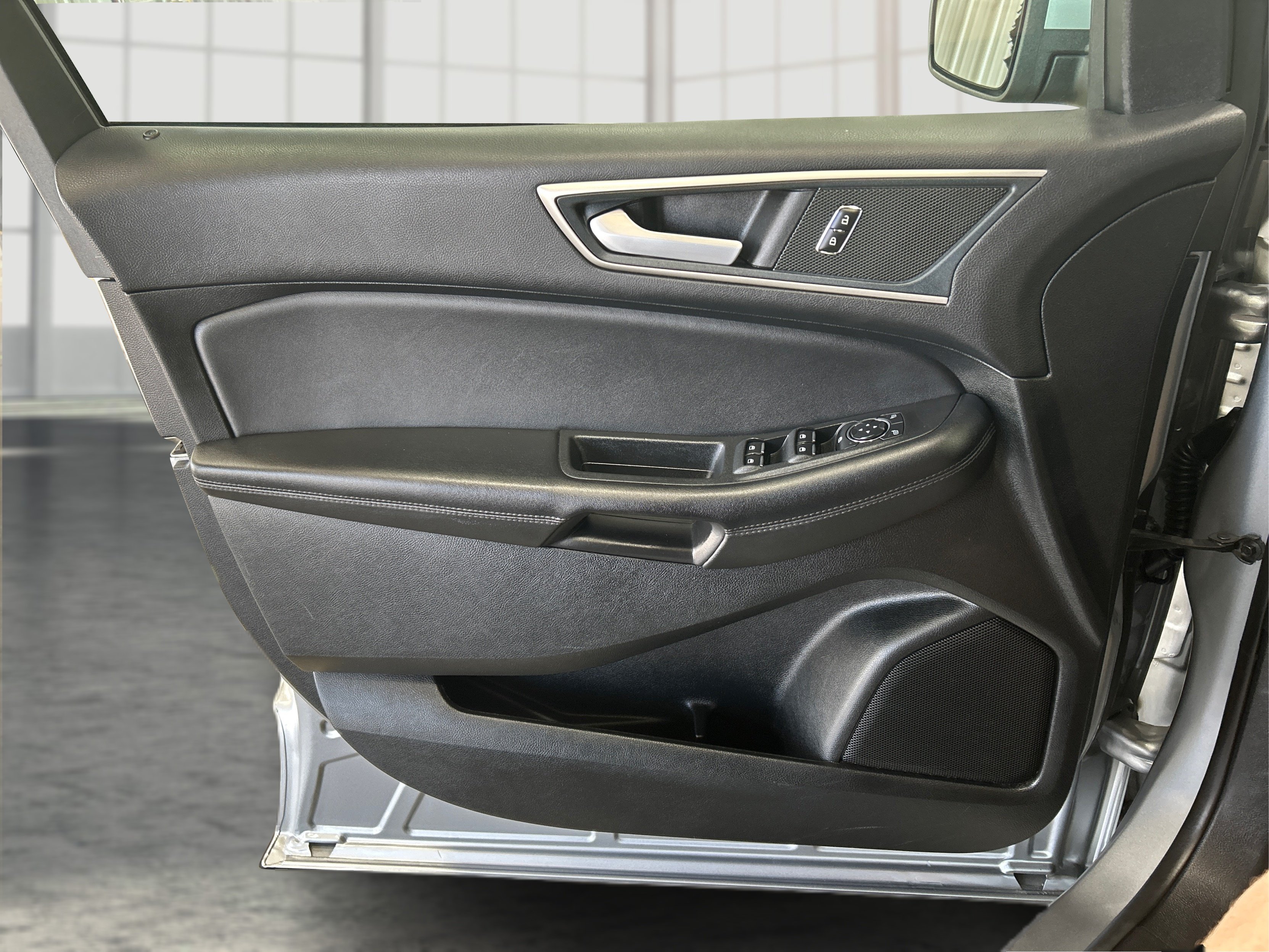 Used 2024 Silver Ford SEL image 18