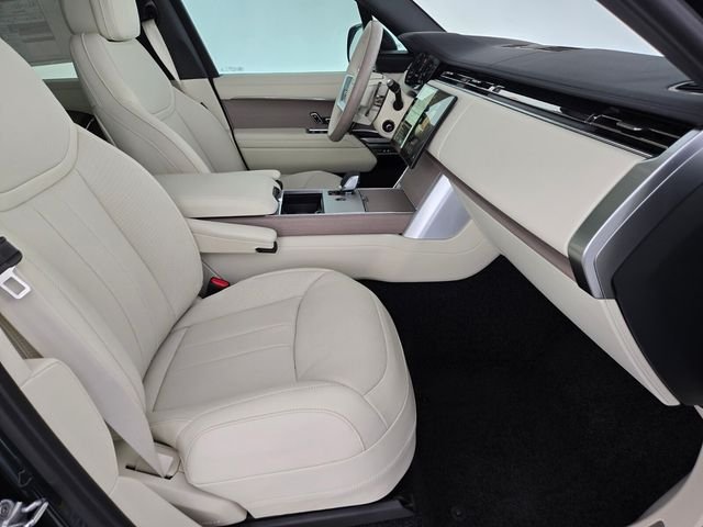 2026 Land Rover Range Rover SE - Photo 3
