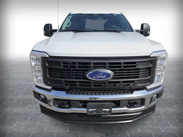 Used 2024 White Ford XL image 2