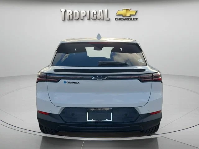 New 2026 Summit White Chevrolet LT image 4