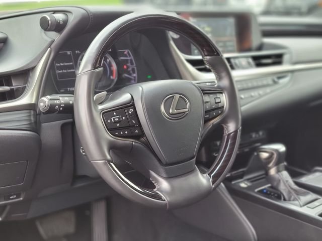 Used 2021 White Lexus 350 image 21