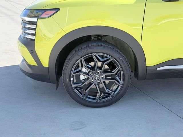 New 2026 Yuzu Yellow Metallic / Super Black Two-tone Nissan SR image 35