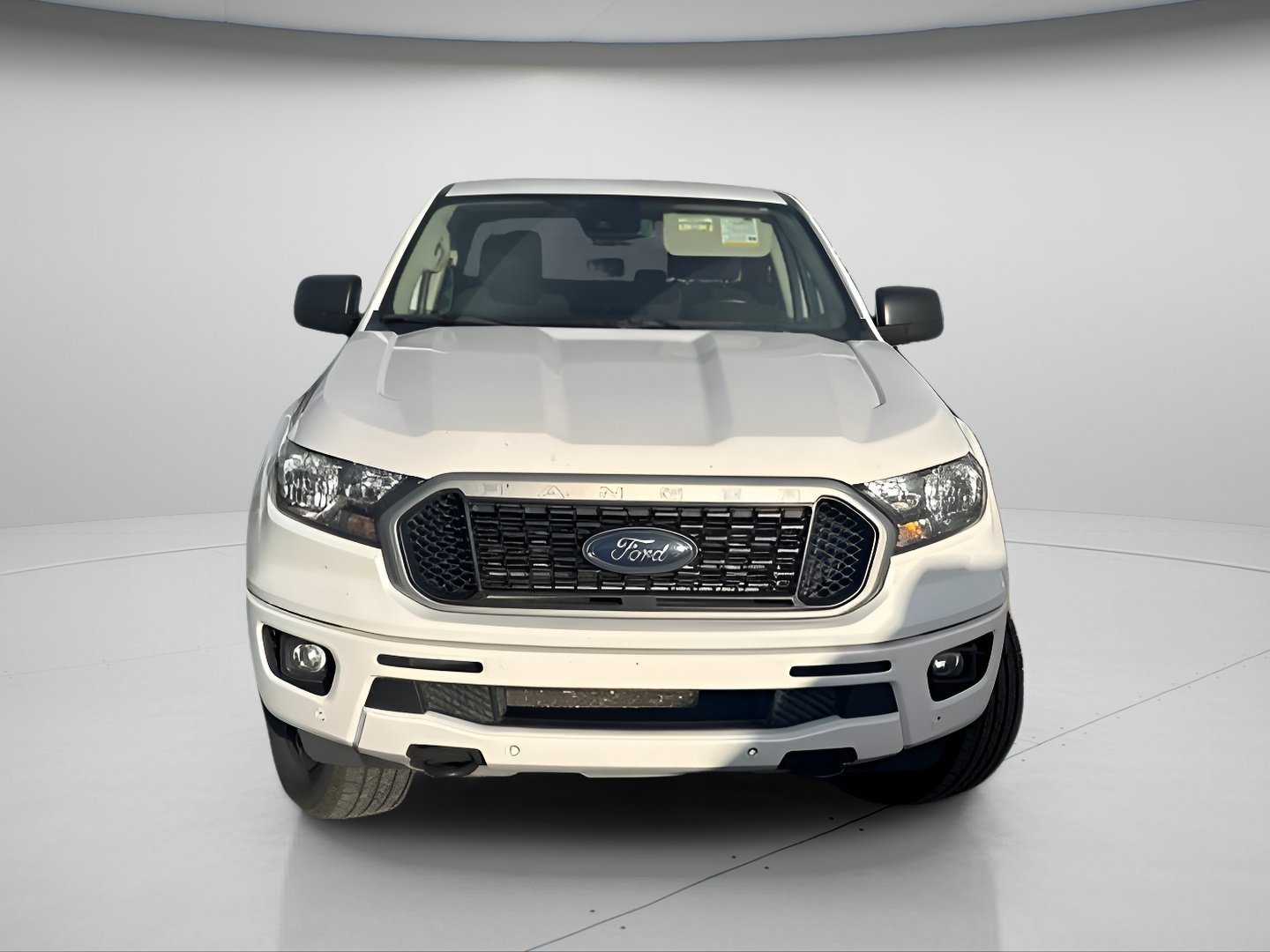 Certified Used 2019 Oxford White Ford XLT image 17