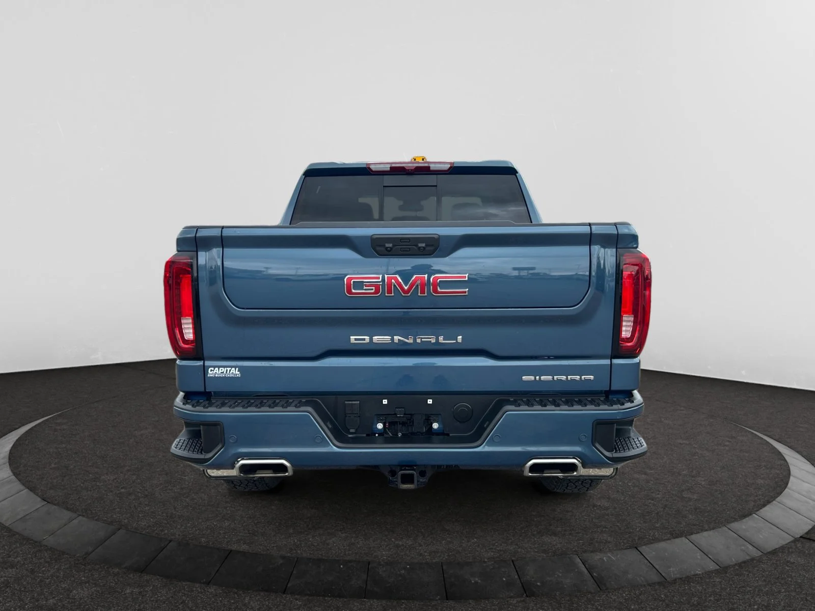 Used 2025 Blue GMC Denali Crew Cab image 4