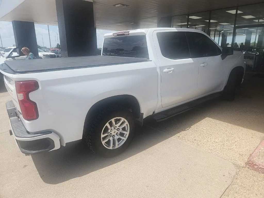 Used 2021 White Chevrolet RST image 5