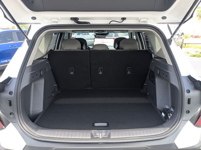 New 2027 Snow White Pearl Kia S image 14