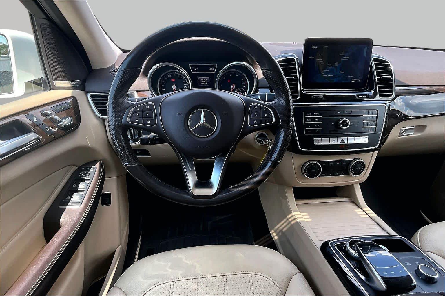Used 2017 Polar White Mercedes-Benz GLE 350 image 6