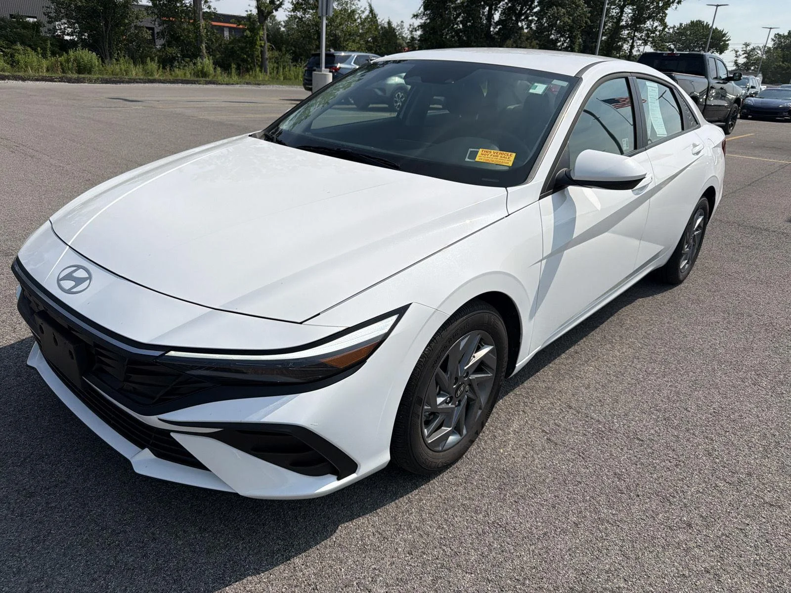 Used 2024 Serenity White Hyundai SEL image 2