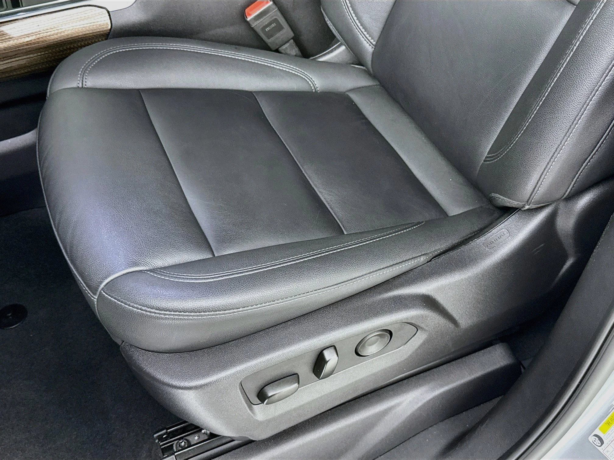Used 2025 Sterling Gray Metallic Chevrolet LT Trail Boss image 21