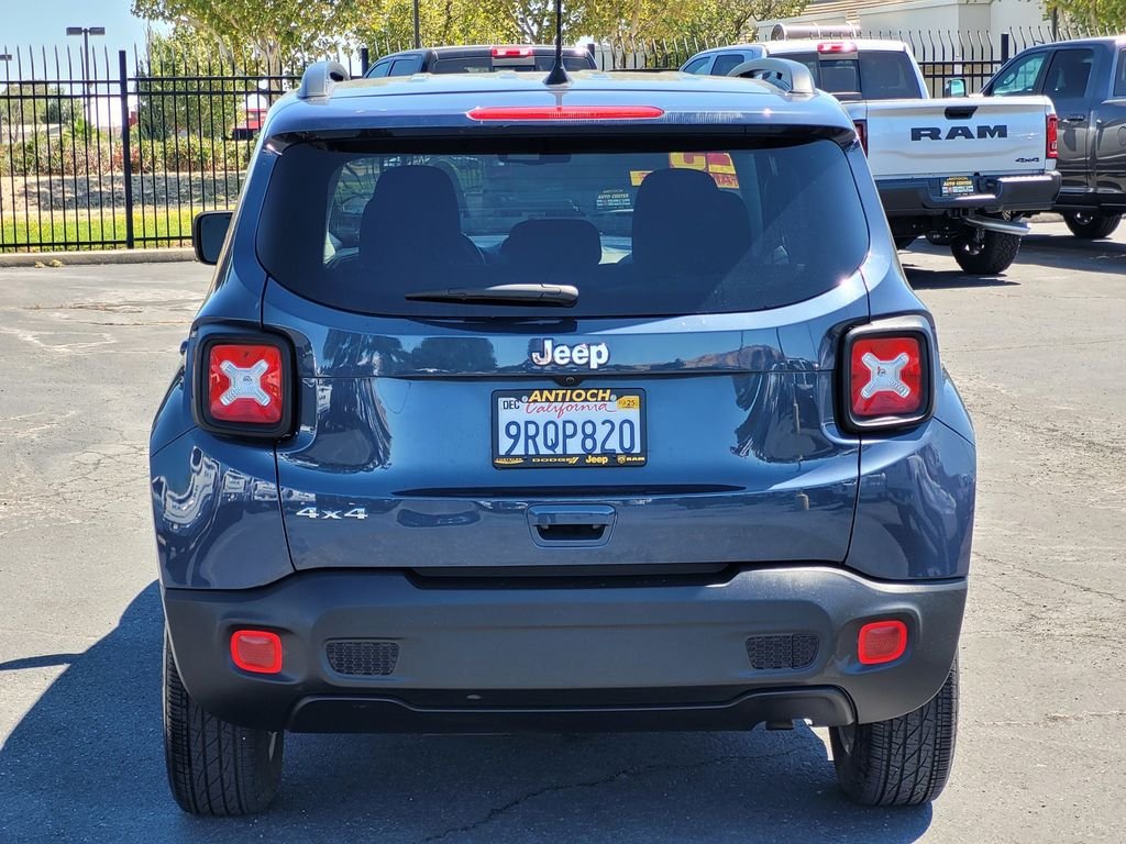 Used 2023 Blue Jeep Latitude image 5