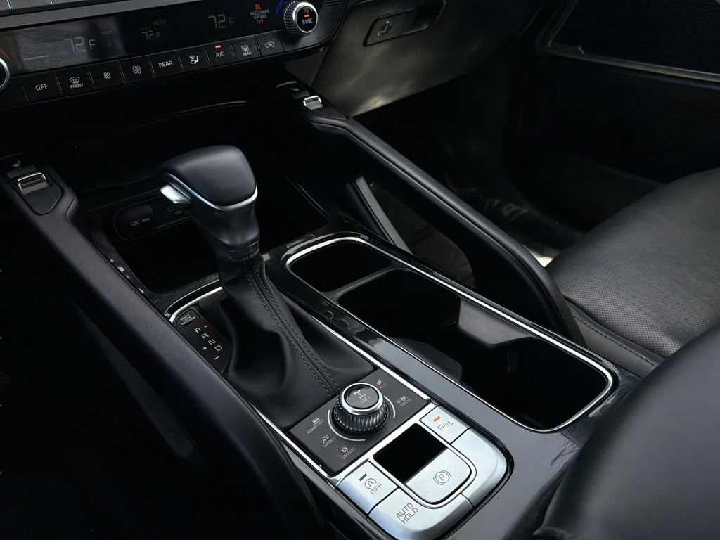 Used 2025 Ebony Black Kia S image 15