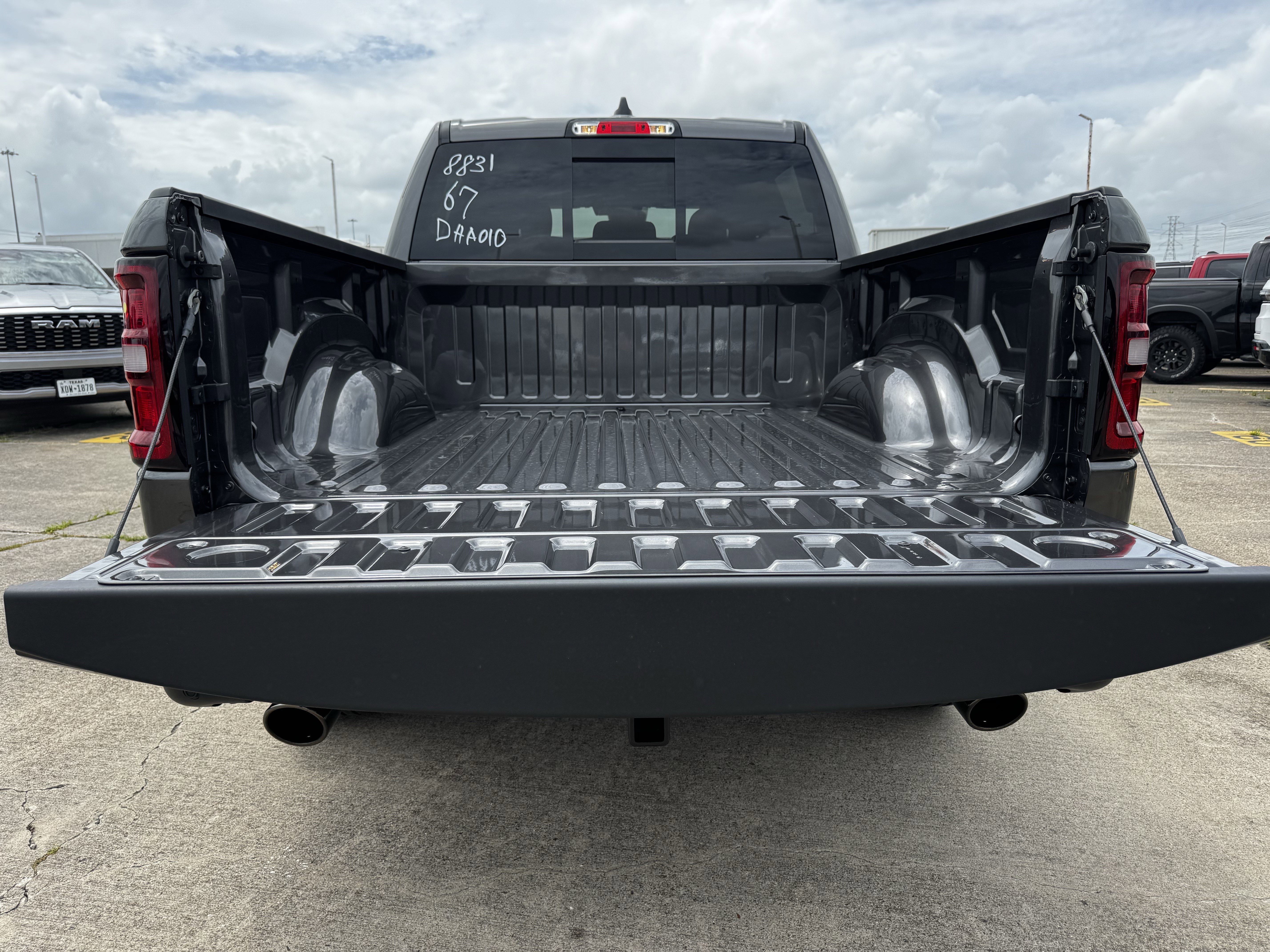 New 2026 Granite Crystal Metallic Clear-Coat Exterior Paint RAM Express image 12