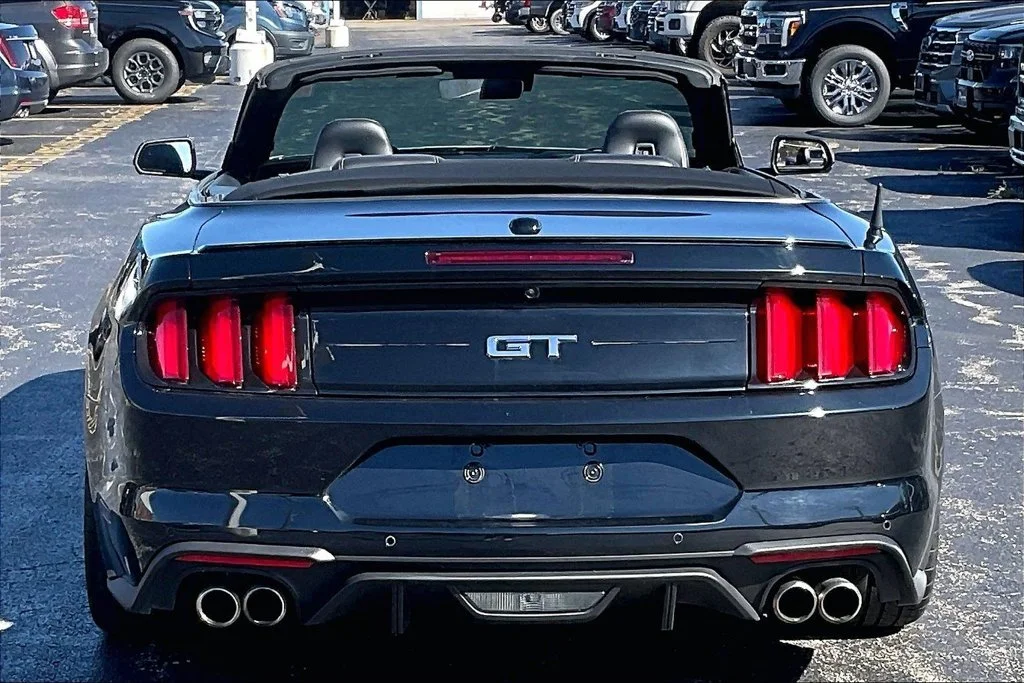 Certified Used 2020 Shadow Black Ford GT Premium image 3