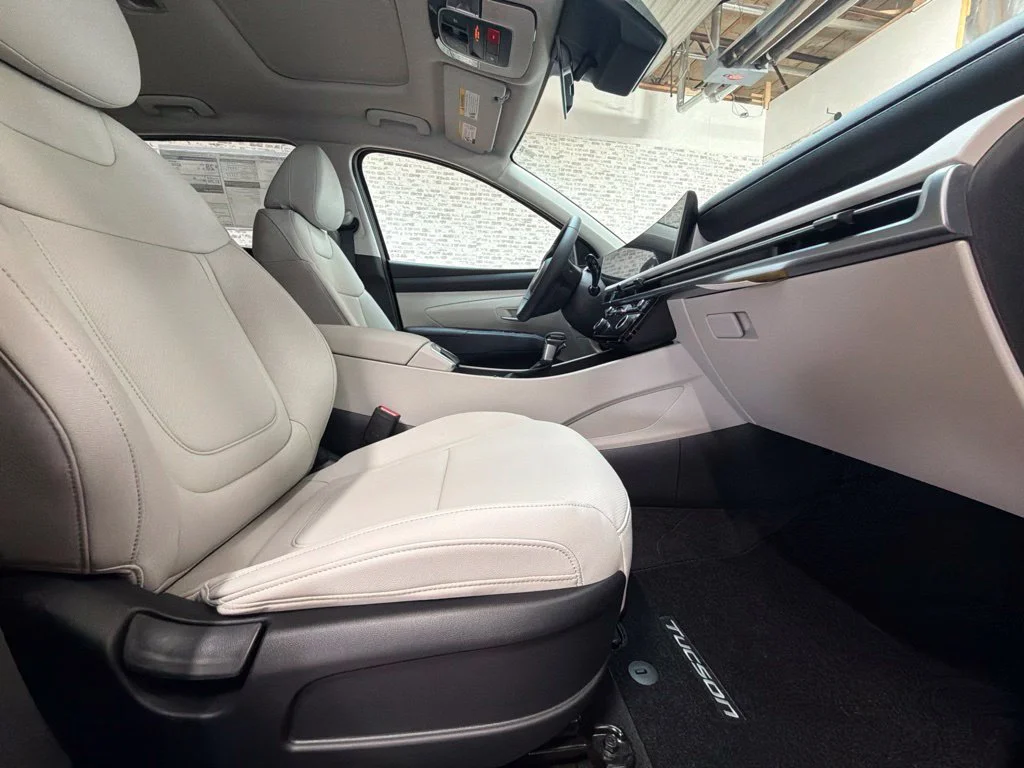 New 2026 Phantom Black Hyundai SEL Premium image 12