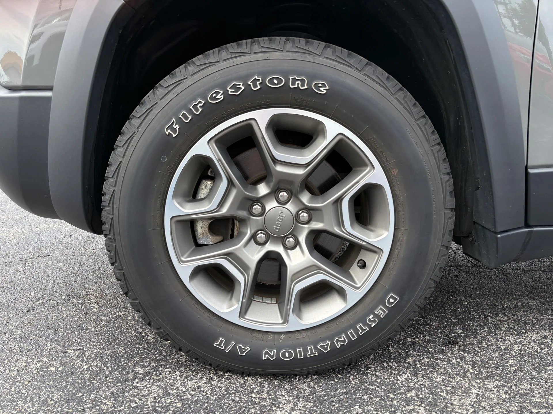 Used 2022 Gray Jeep Trailhawk image 35