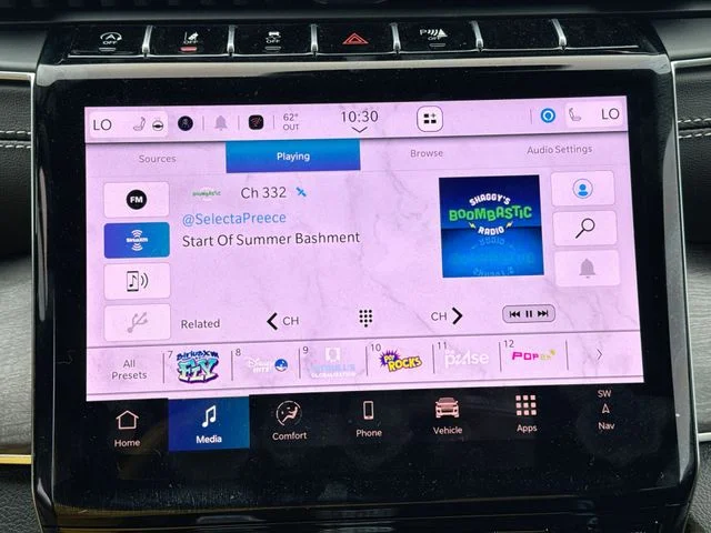 Used 2025 White Jeep Limited image 16