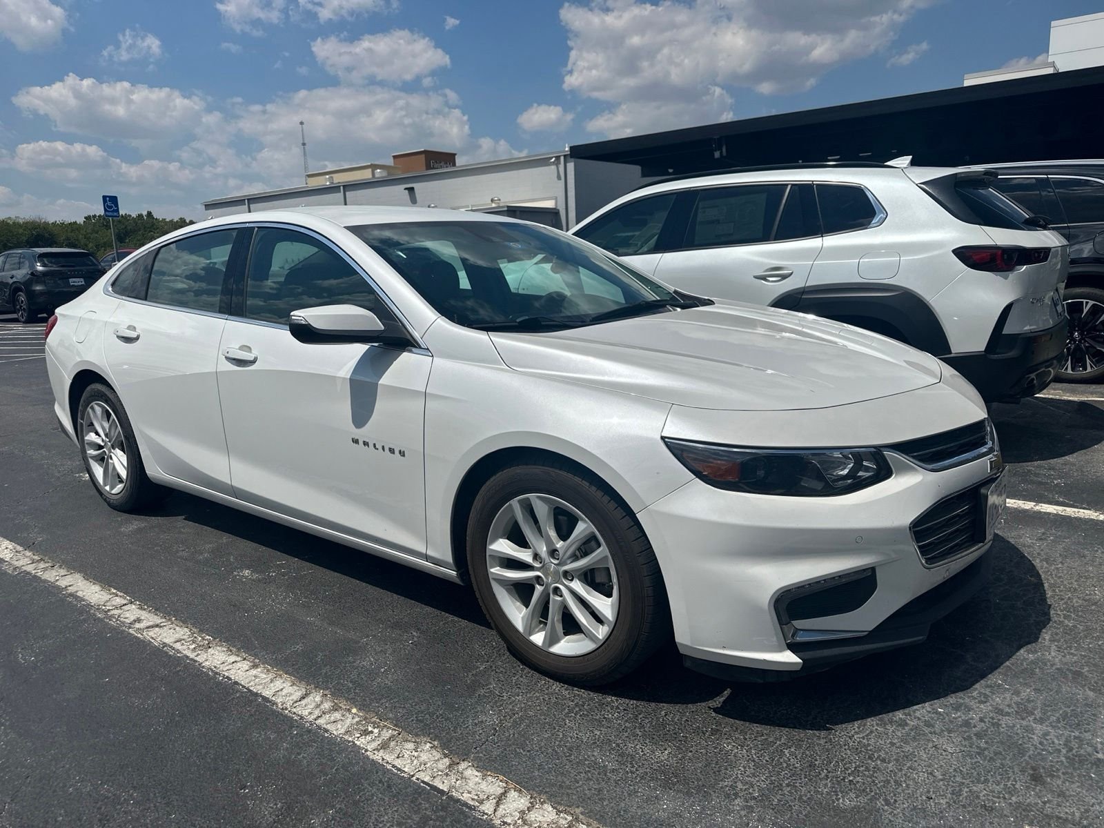 Used 2018 Pearl Chevrolet Hybrid image 2