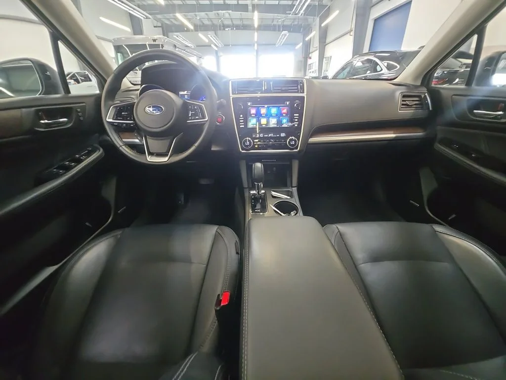 Used 2018 Gray Subaru 2.5i image 21