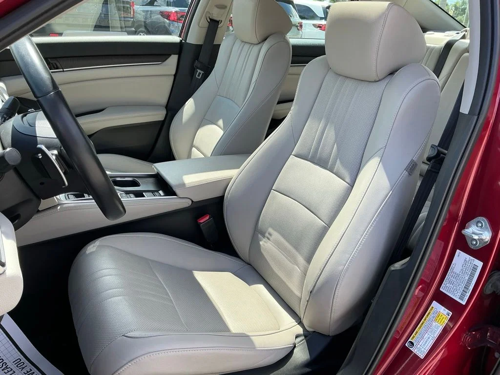 Used 2022  Honda Touring image 38