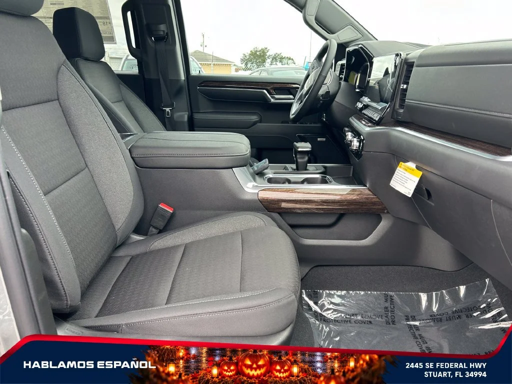 New 2026 Sterling Metallic GMC Elevation image 19