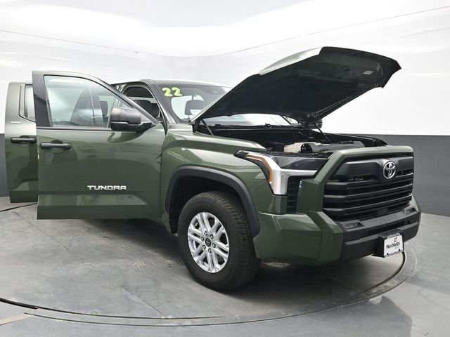 Used 2022 Green Toyota SR5 image 38