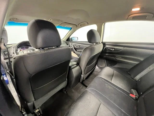 Used 2016 Deep Blue Pearl Nissan 2.5 SR image 16