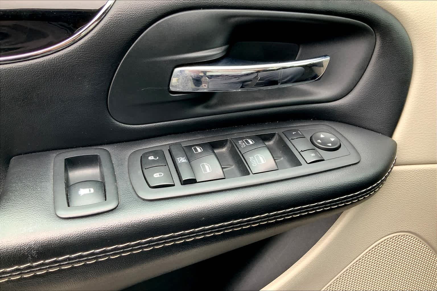 2020 Dodge Grand Caravan SXT - Photo 33