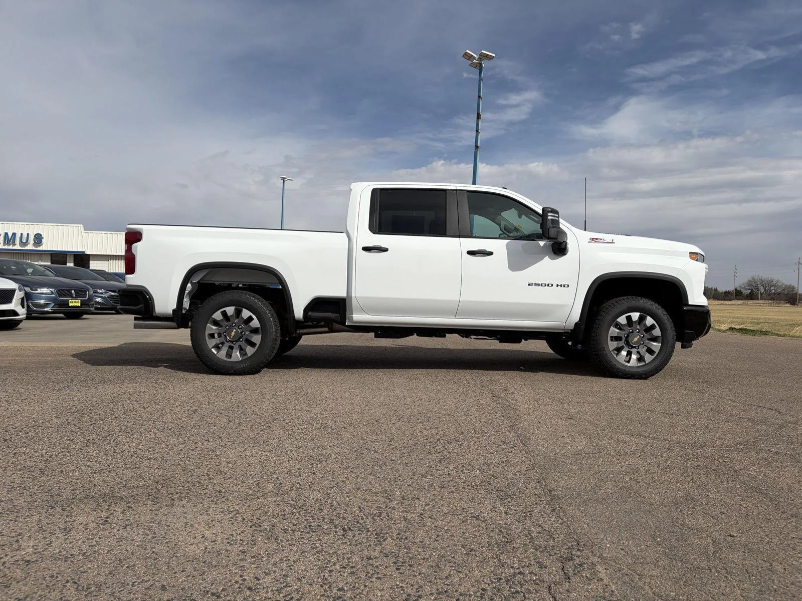2026 Chevrolet Silverado 2500 HD Custom - Photo 8
