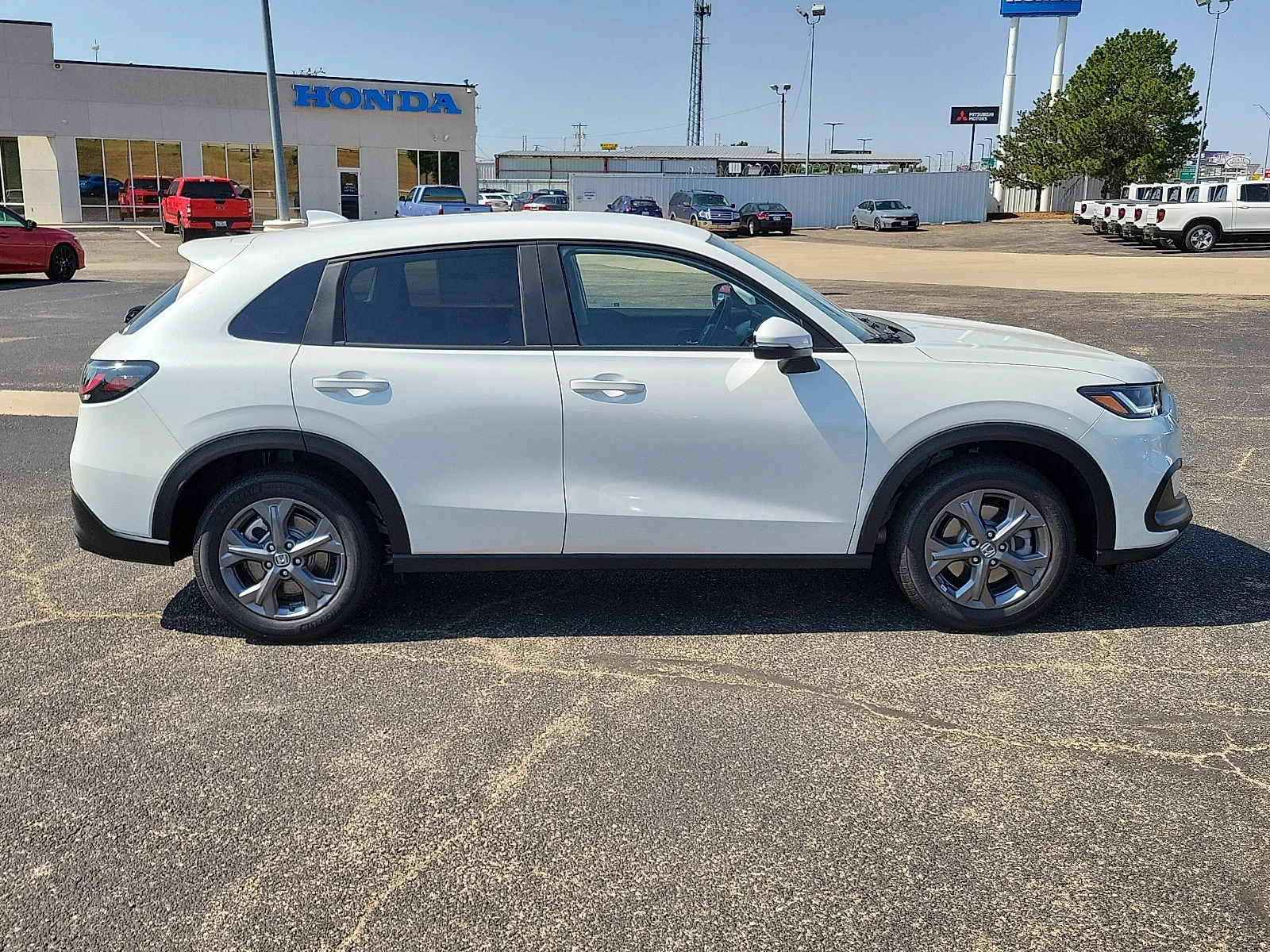 New 2027 Platinum White Pearl Honda LX AWD image 12