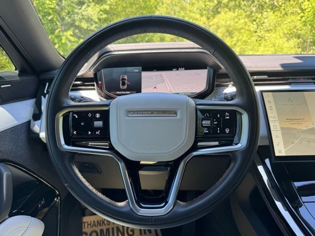 Certified Used 2025 Fuji White Land Rover SE image 22