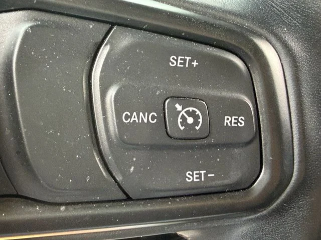 Used 2022 Bright White Clearcoat Jeep Sport S image 23
