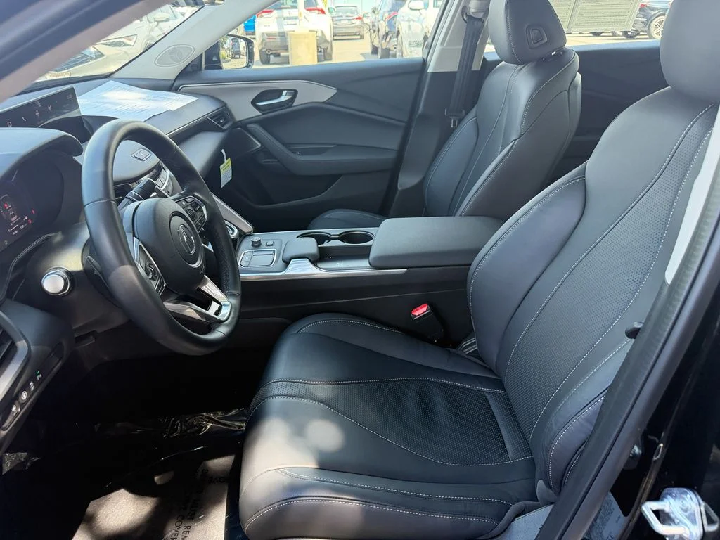 Certified Used 2025 Majestic Black Pearl Acura TECH image 11