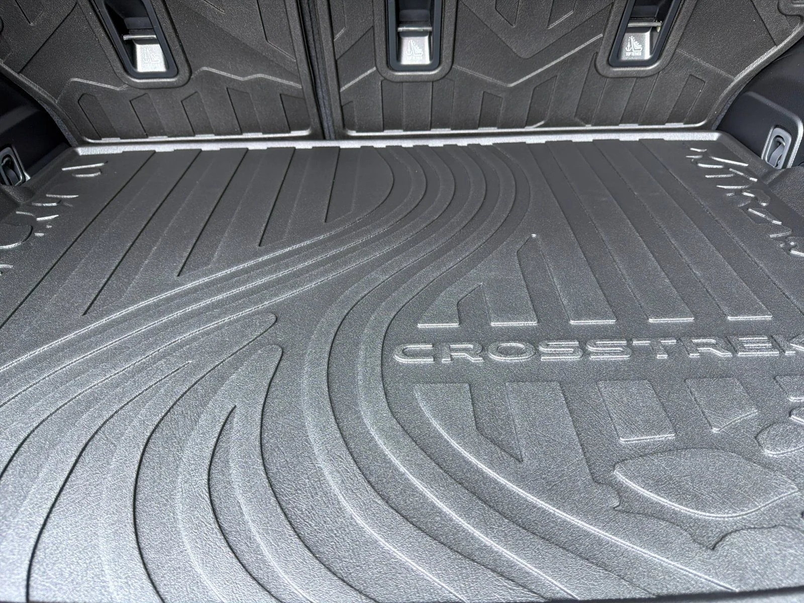 New 2026 MAGNETITE GRAY PEARL Subaru Limited Hybrid image 15