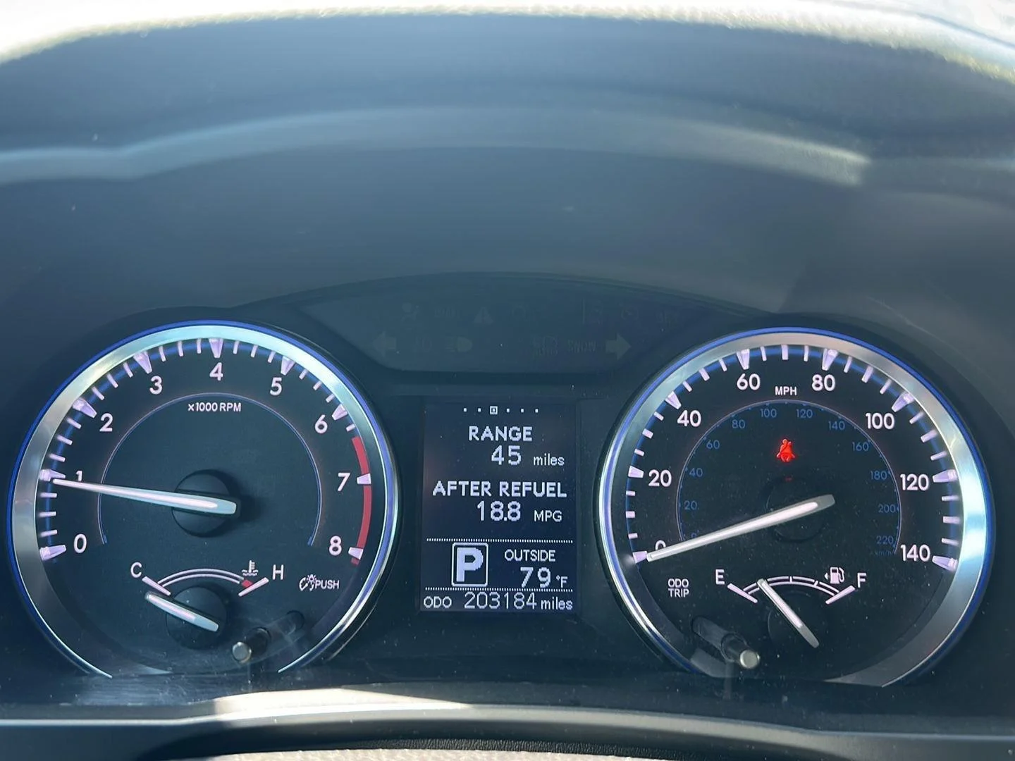 Used 2014 Toyota Highlander LE with VIN 5TDZKRFH4ES026267 for sale in Kansas City