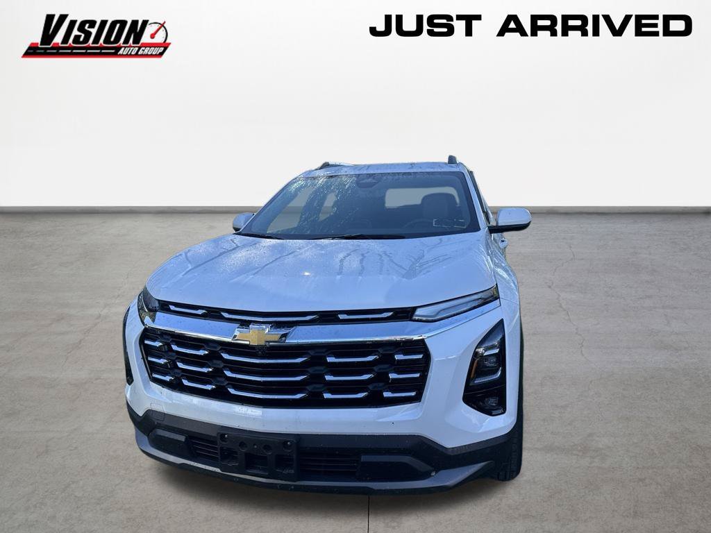 Used 2025 White Chevrolet LT image 8