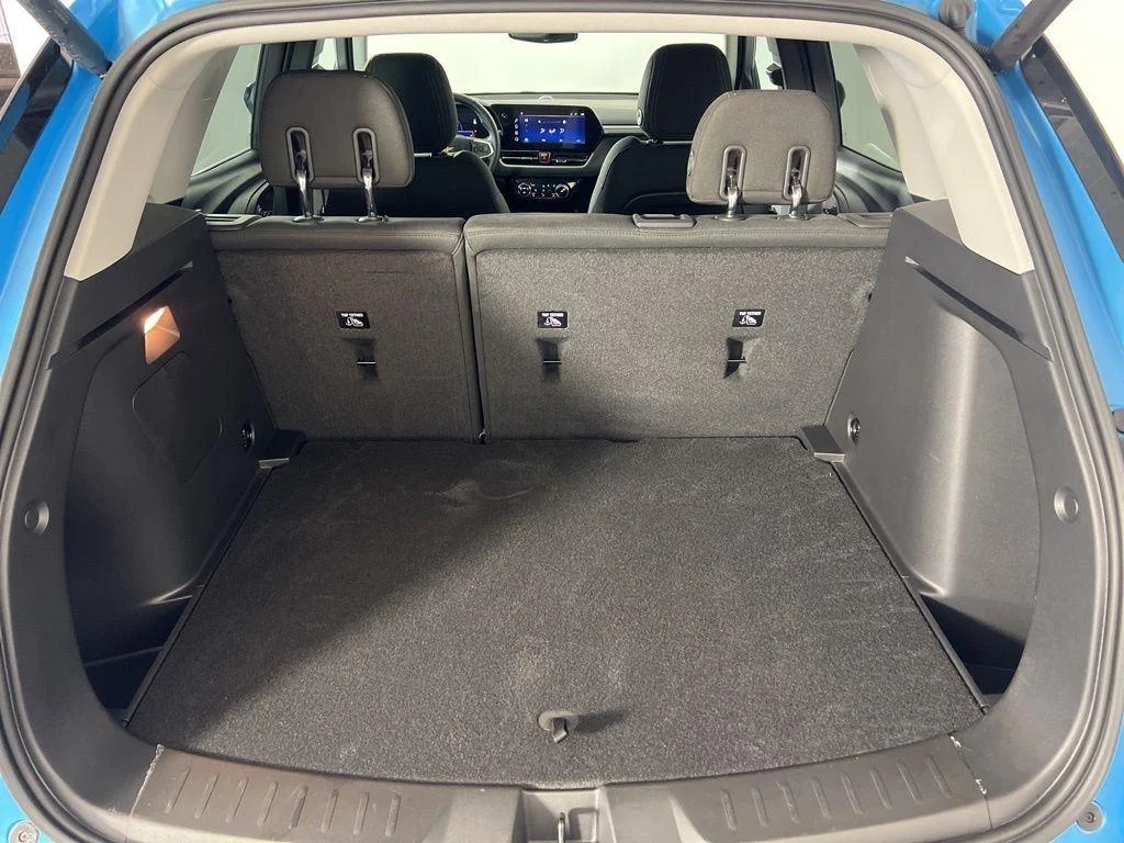 Used 2026 Marina Blue Chevrolet LT image 18