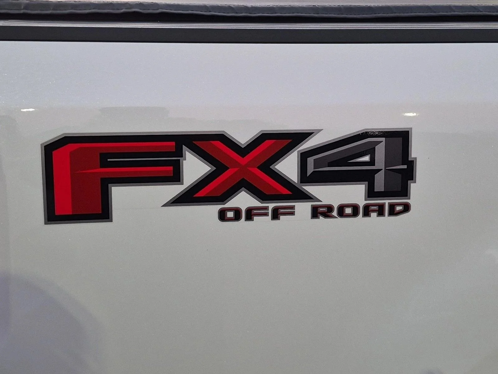 Used 2021 Oxford White Ford King Ranch image 13