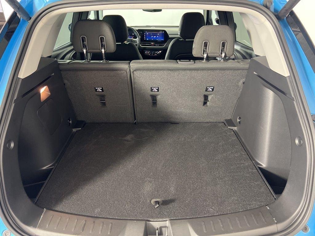 Used 2026 Marina Blue Chevrolet LT image 18