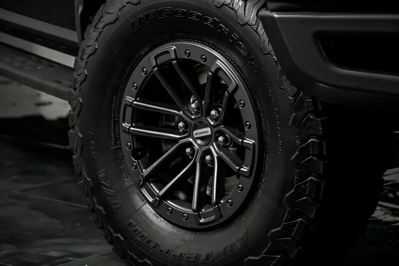Used 2020 Agate Black Ford Raptor image 3