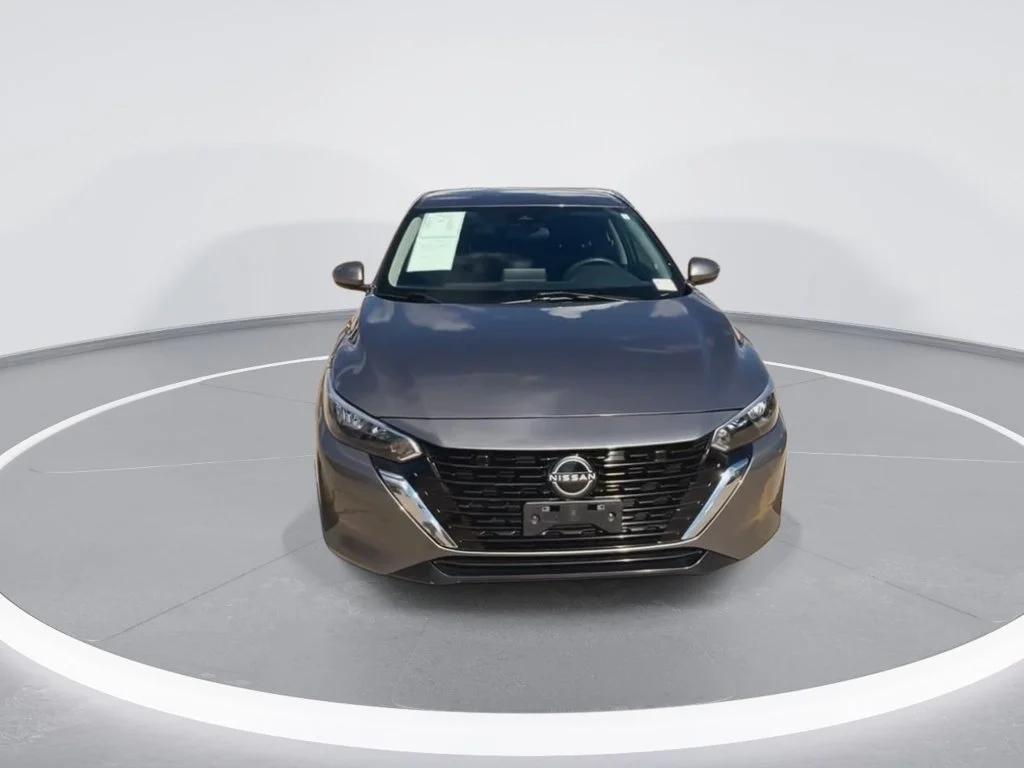 Used 2024 Gray Nissan SV image 3