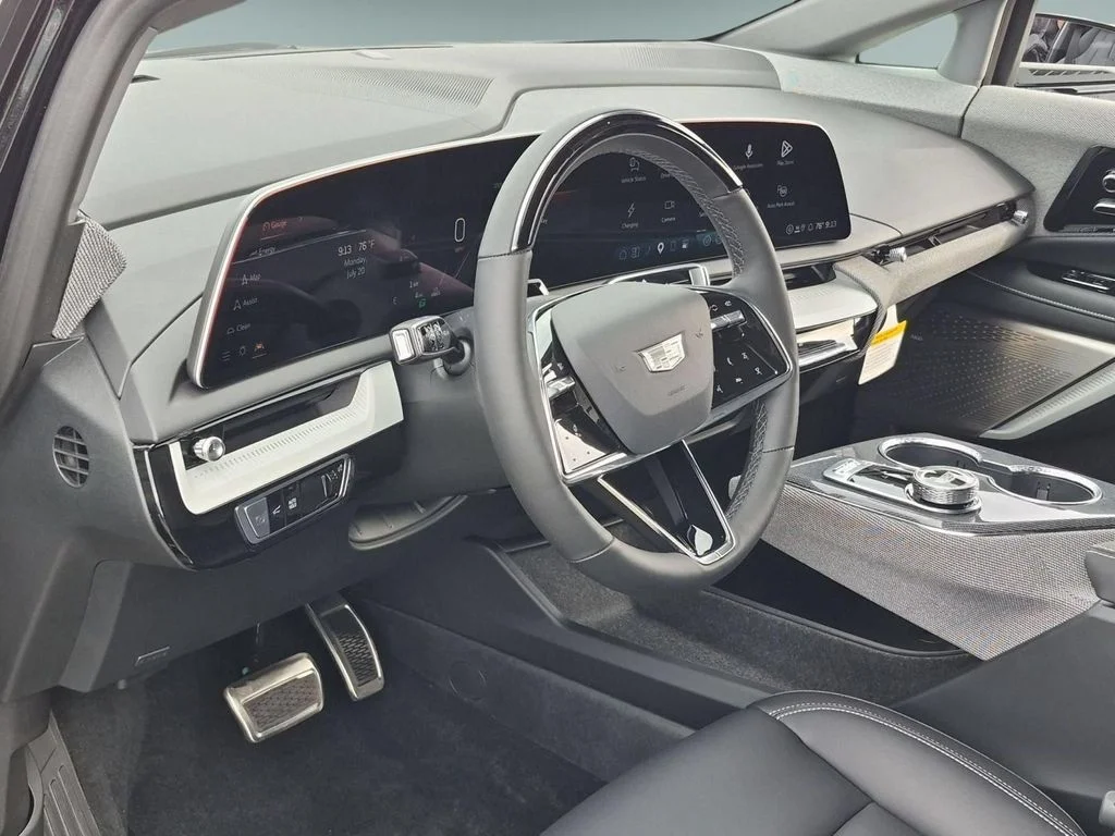 Used 2027 Black Cadillac Luxury image 9
