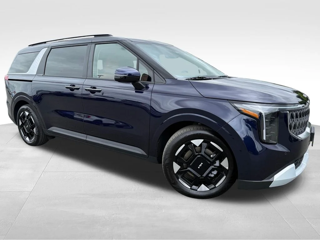 2026 Kia Sedona EX's photo