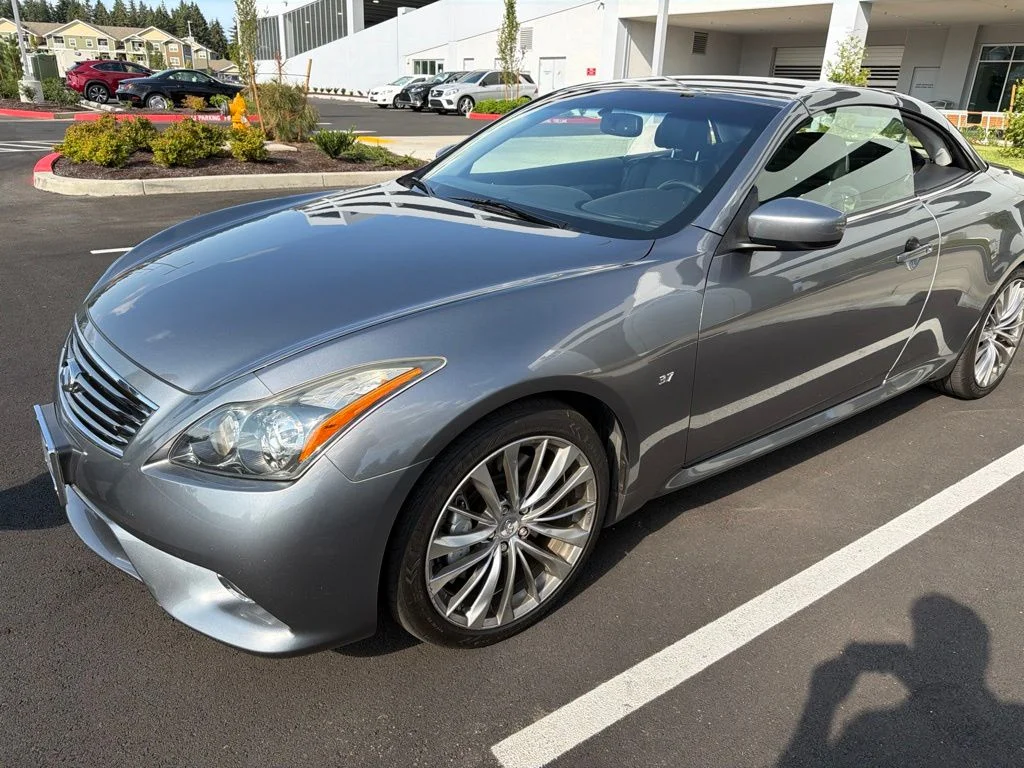 Used 2014 Gray INFINITI Sport image 1